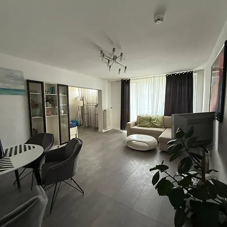 Attractive Flat Near Charlottenburg & Center Appartamento Berlino